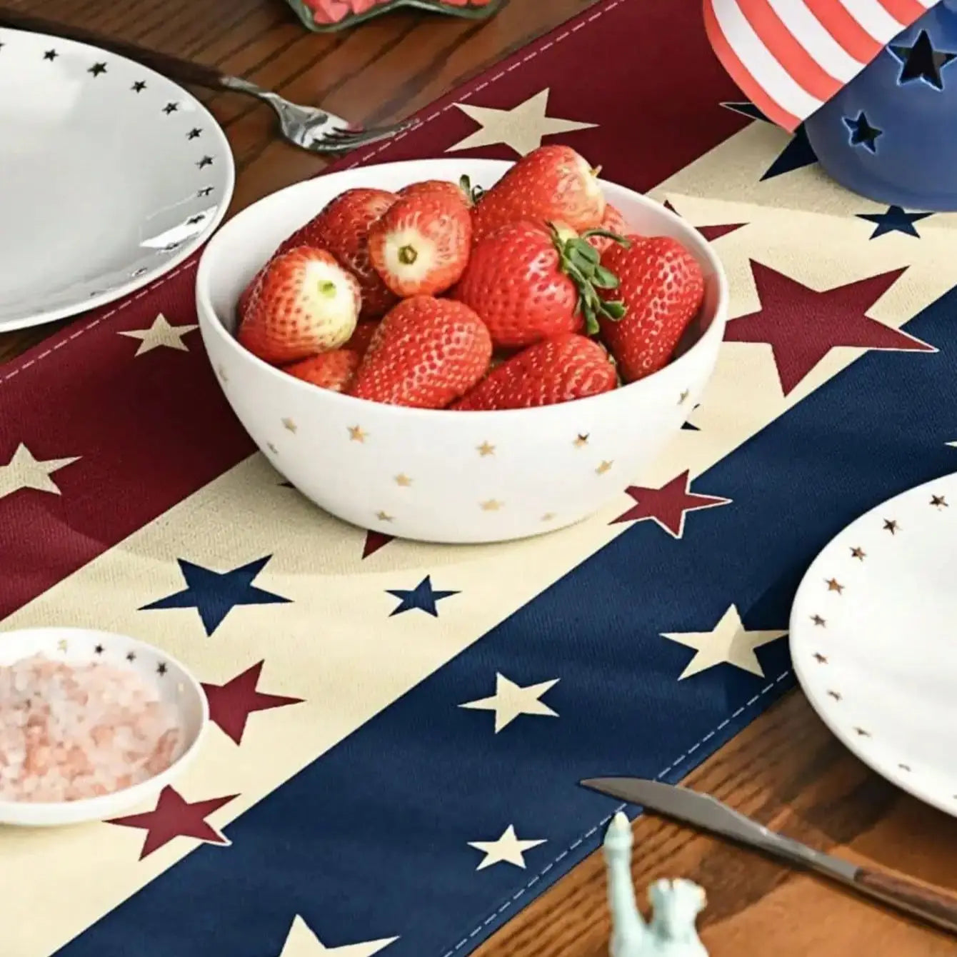 Patriotic Table Runner Vintage - "Country"